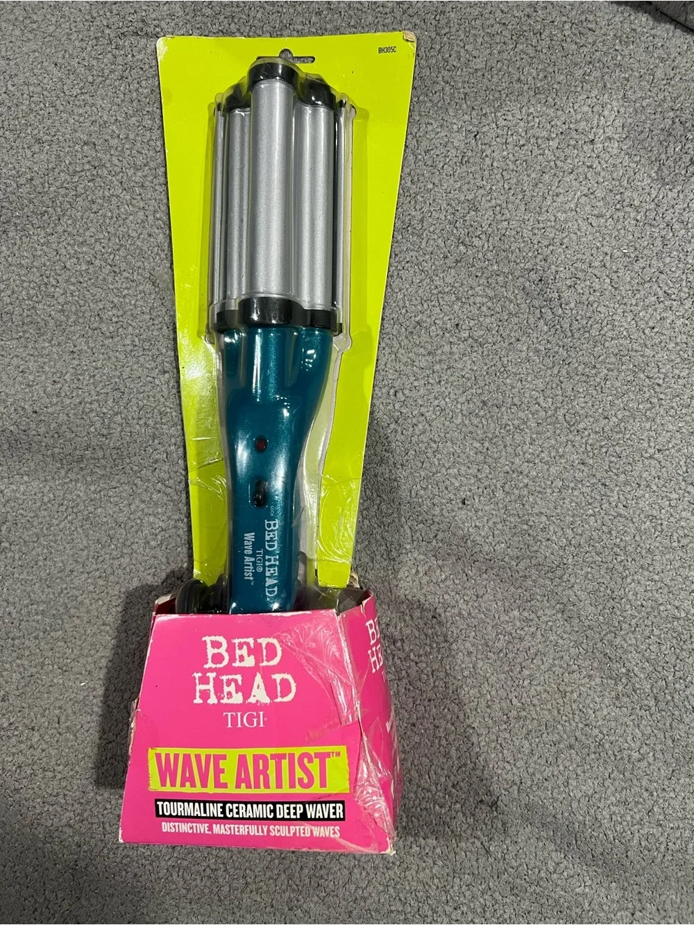 TIGI Bed Head Wave Artist Triple-Barrel Waver in Teal and Silver